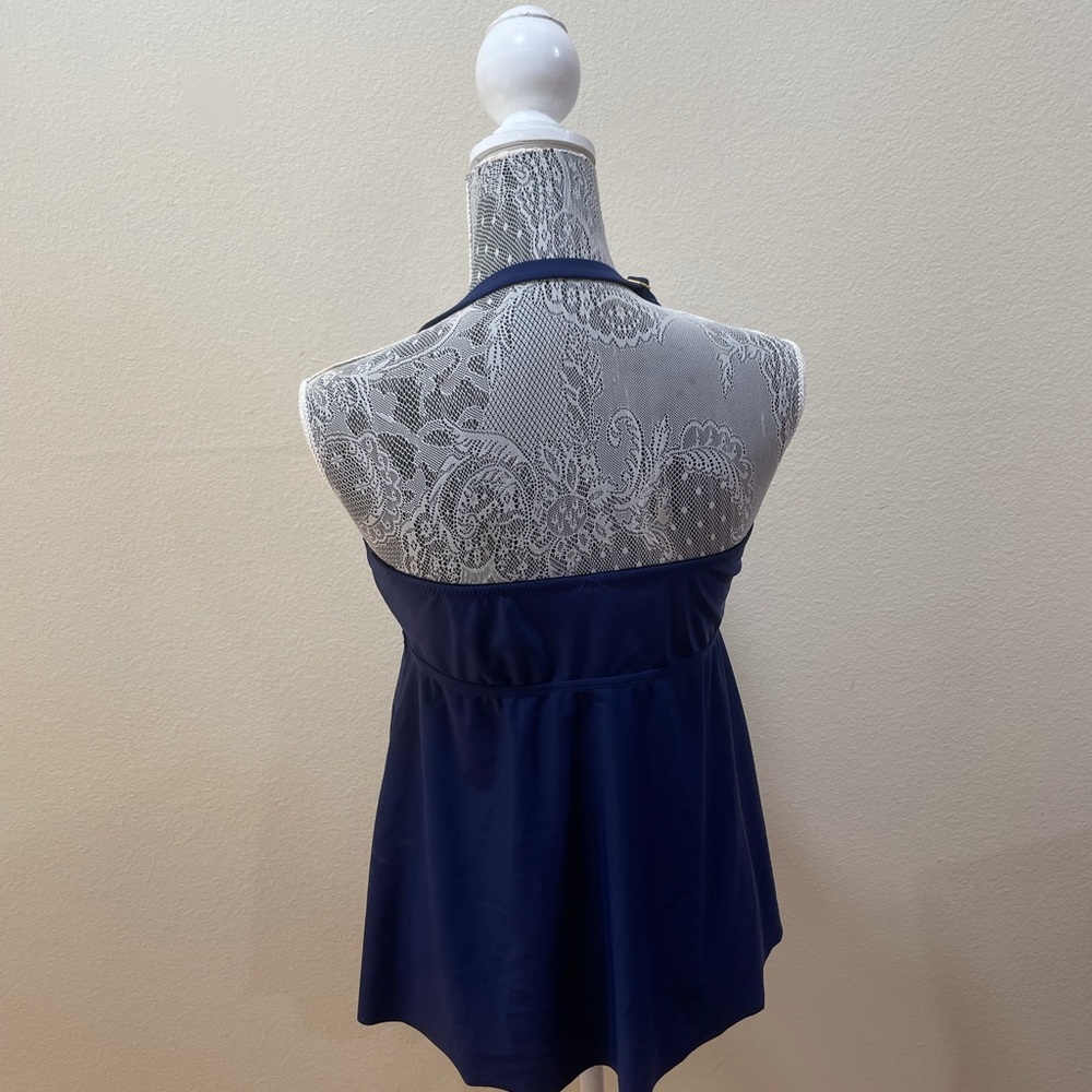 Swimsuit top size large - Picture 2 of 4